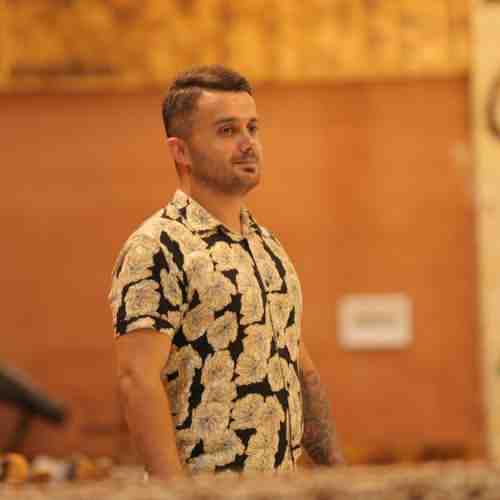 ابی عالی قلب ساده من تو قفس اسیره